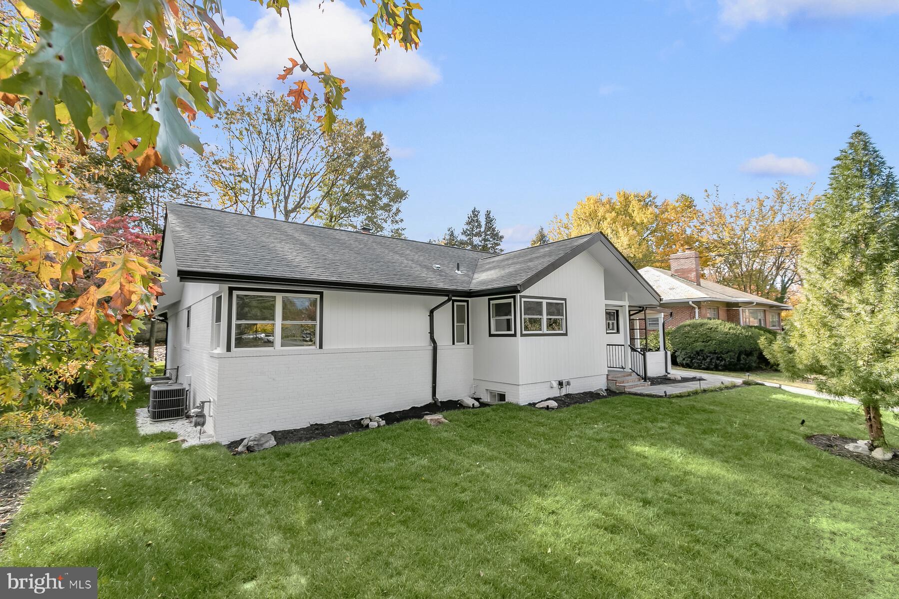 DUNLOP HILLS - Residential