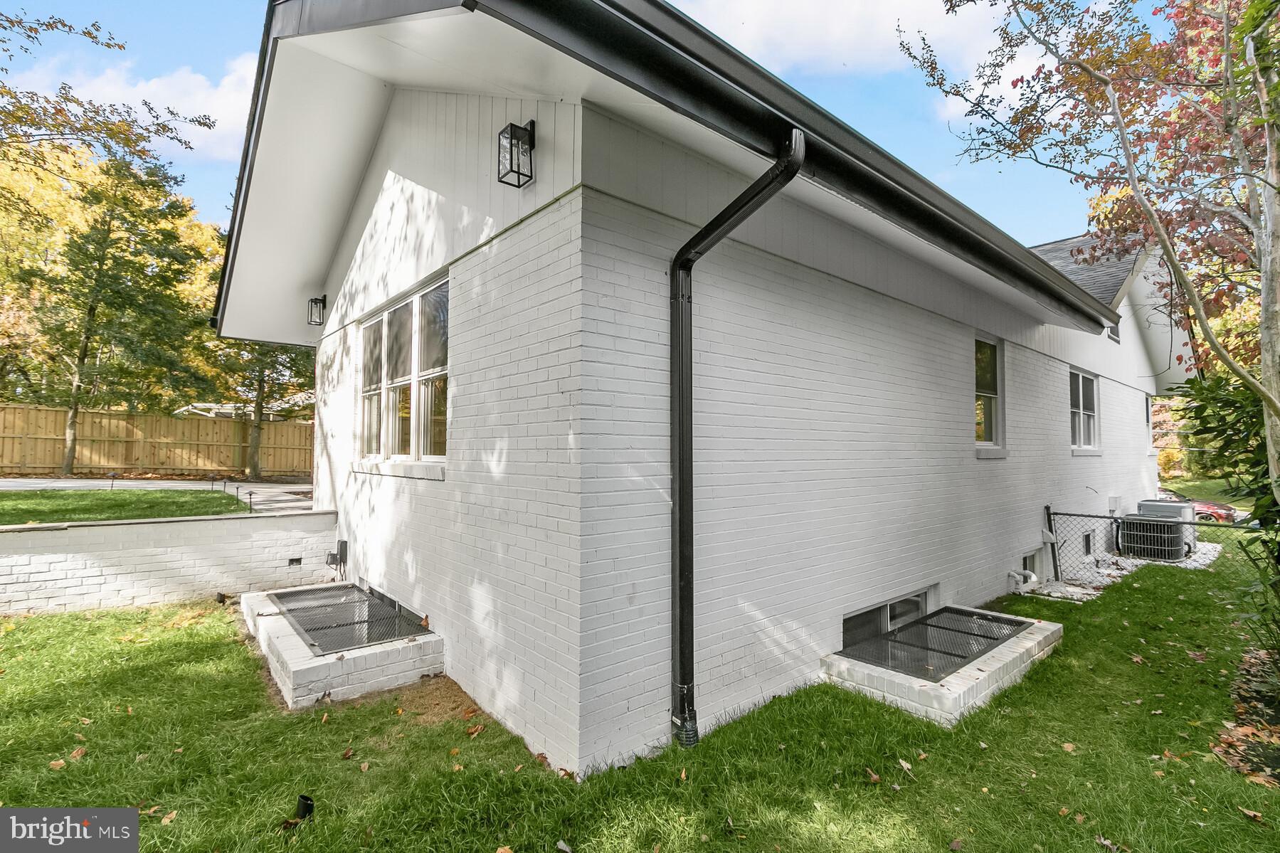 DUNLOP HILLS - Residential