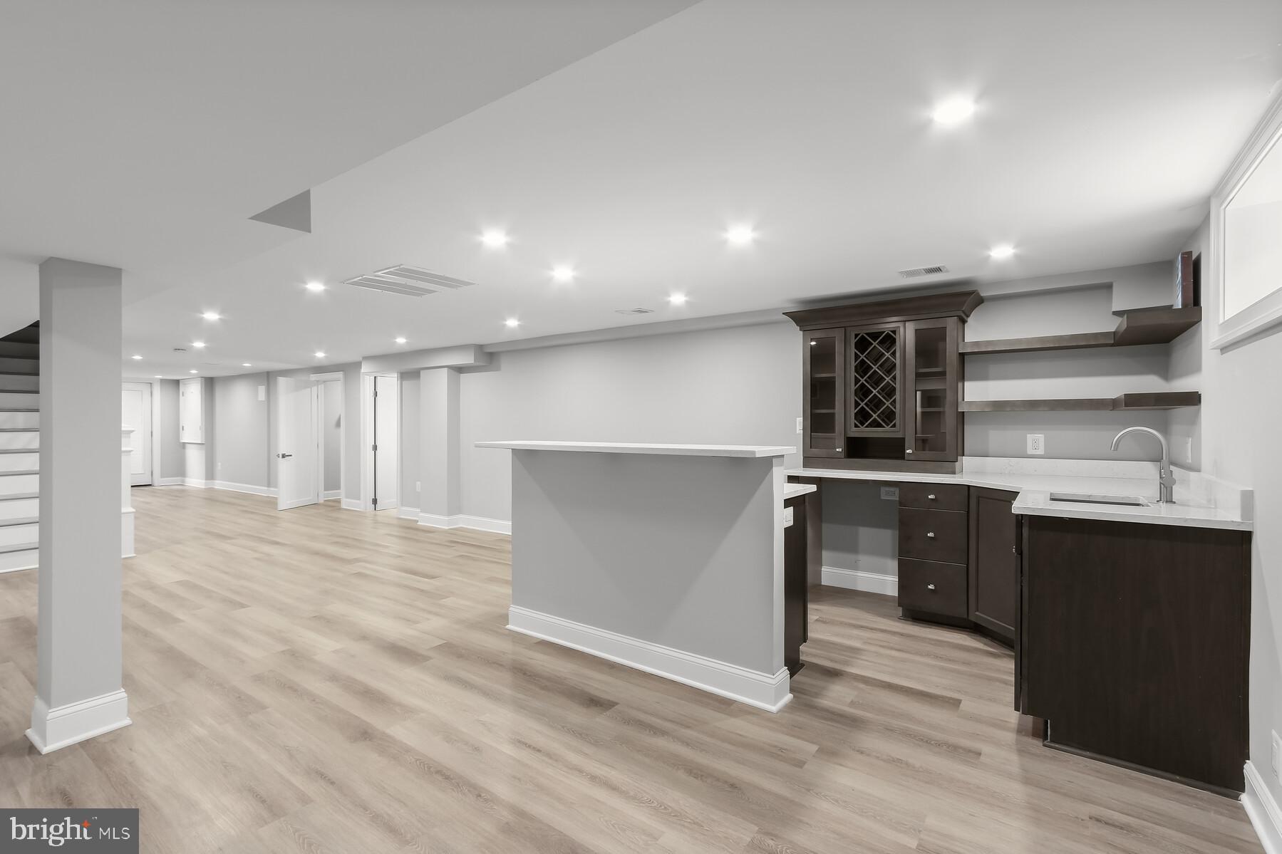 DUNLOP HILLS - Residential