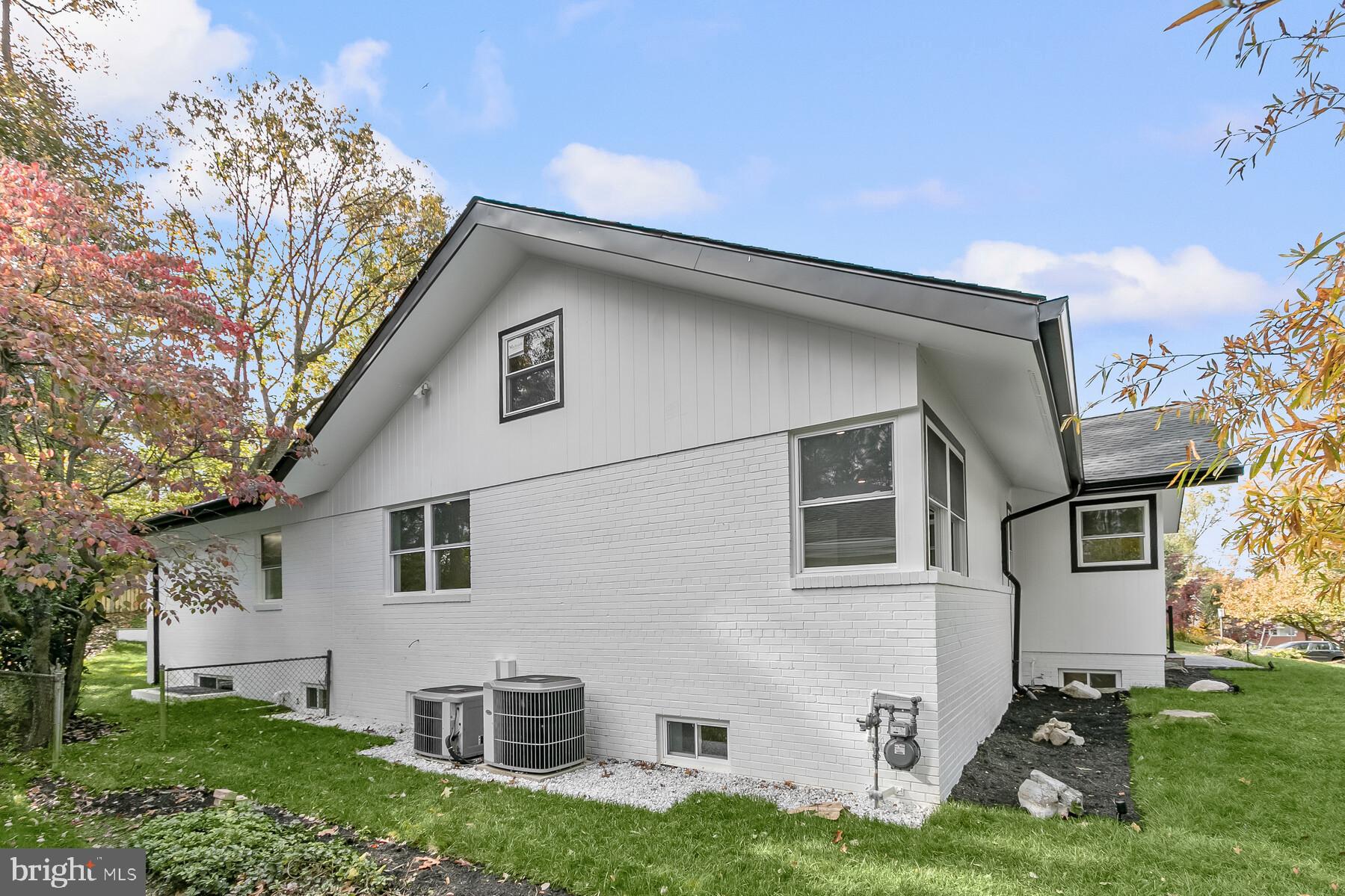 DUNLOP HILLS - Residential