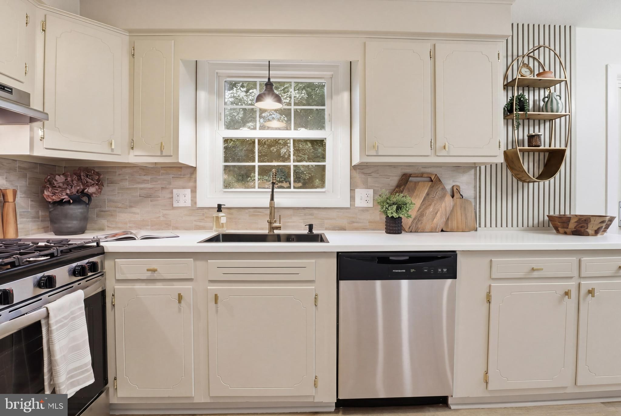 YORK TWP - Residential