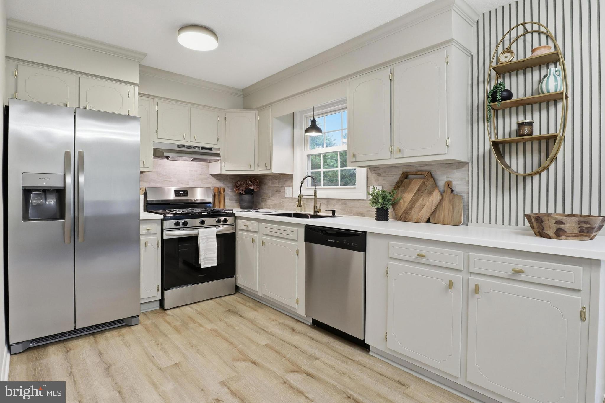YORK TWP - Residential