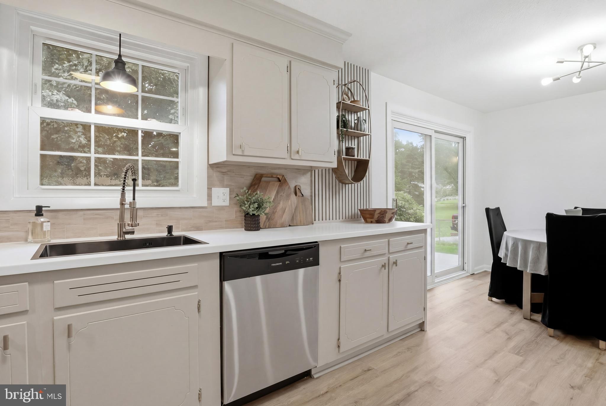 YORK TWP - Residential