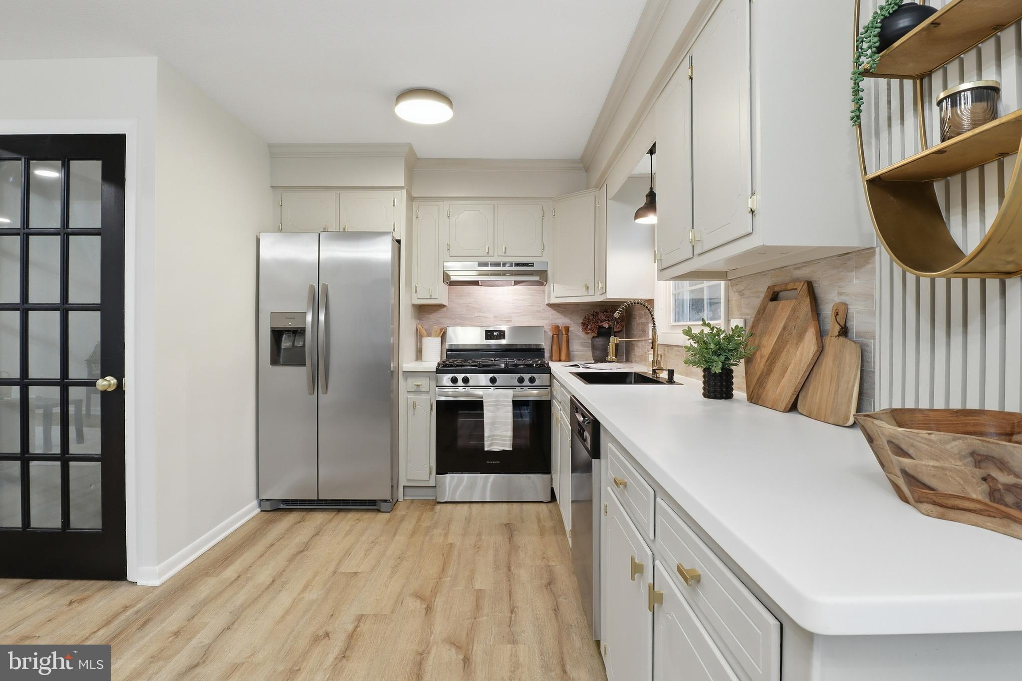 YORK TWP - Residential