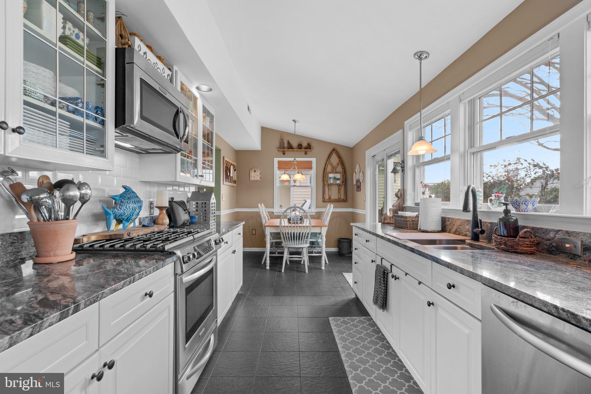 BEVERLEY BEACH - Residential