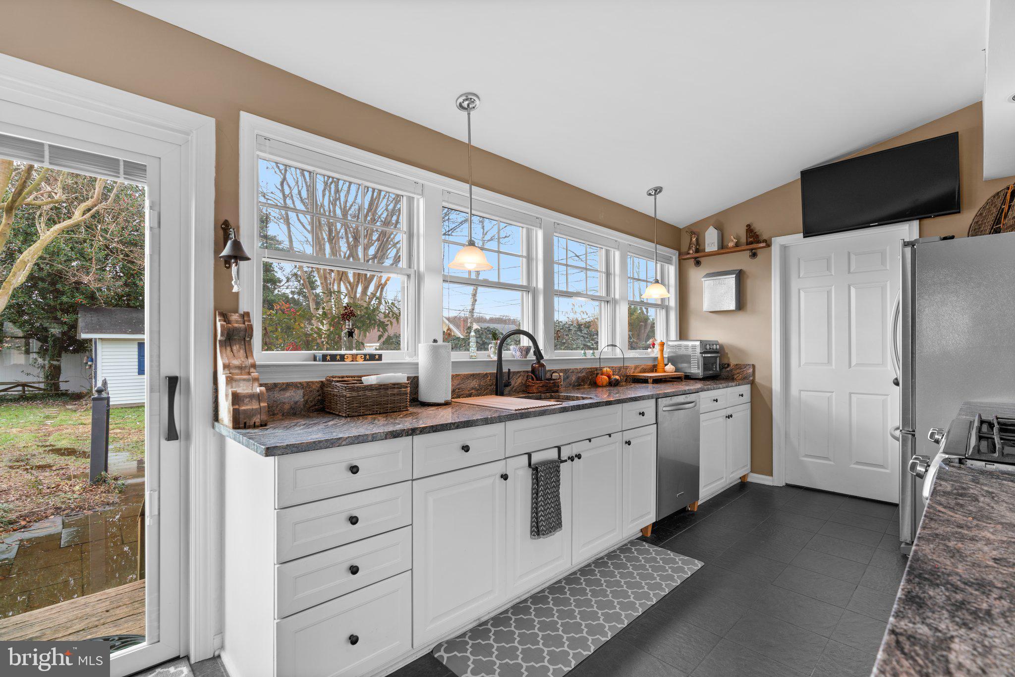 BEVERLEY BEACH - Residential