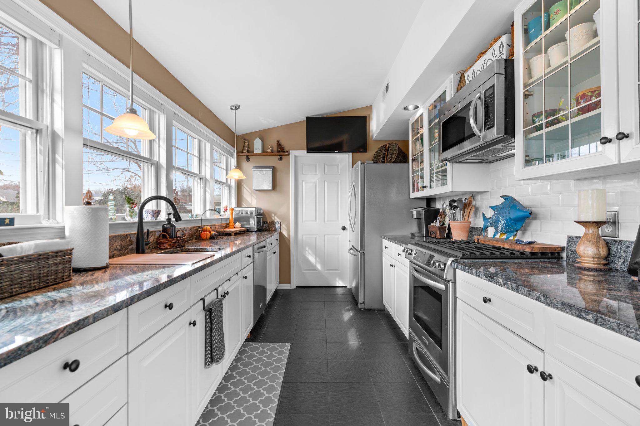 BEVERLEY BEACH - Residential