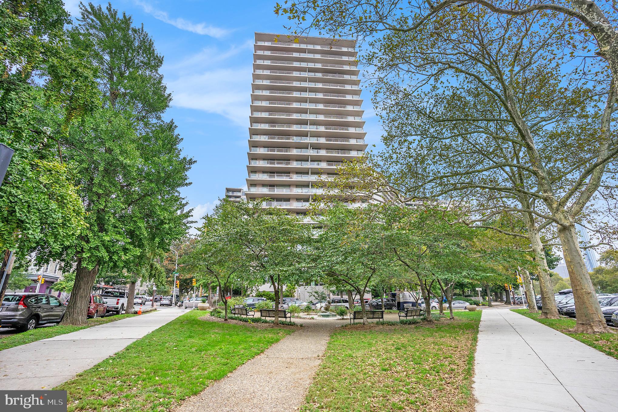 ART MUSEUM AREA - Residential