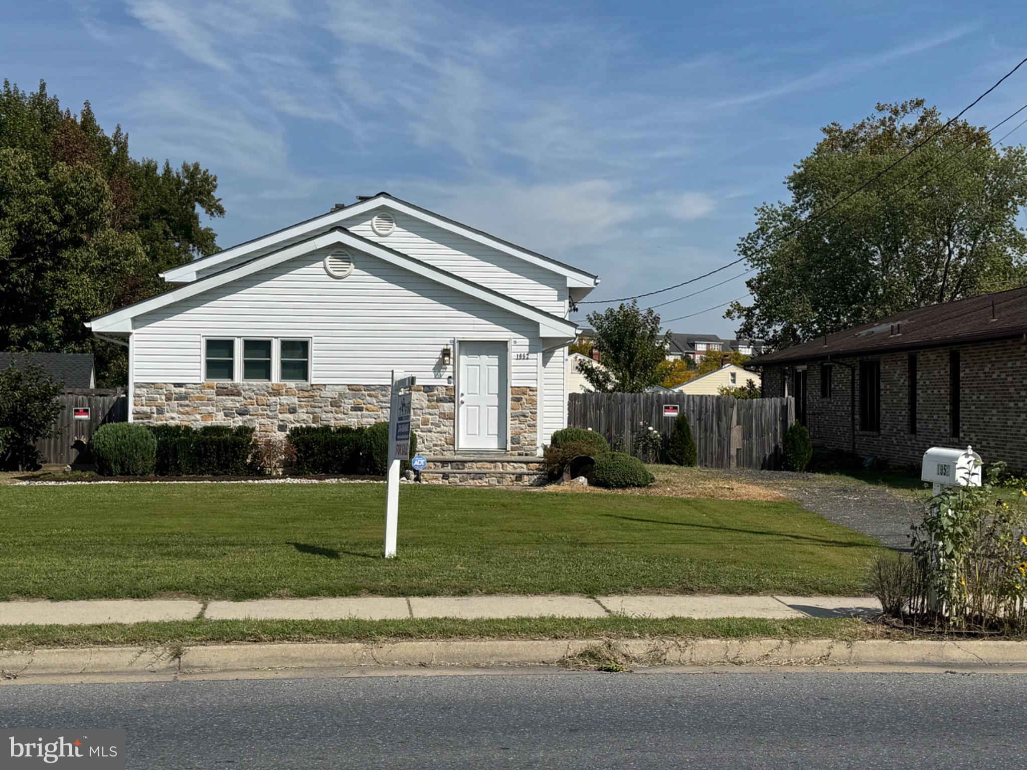 1952 FOREST DRIVE