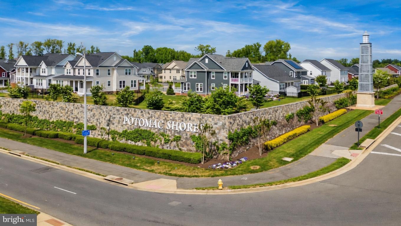 POTOMAC SHORES - Residential