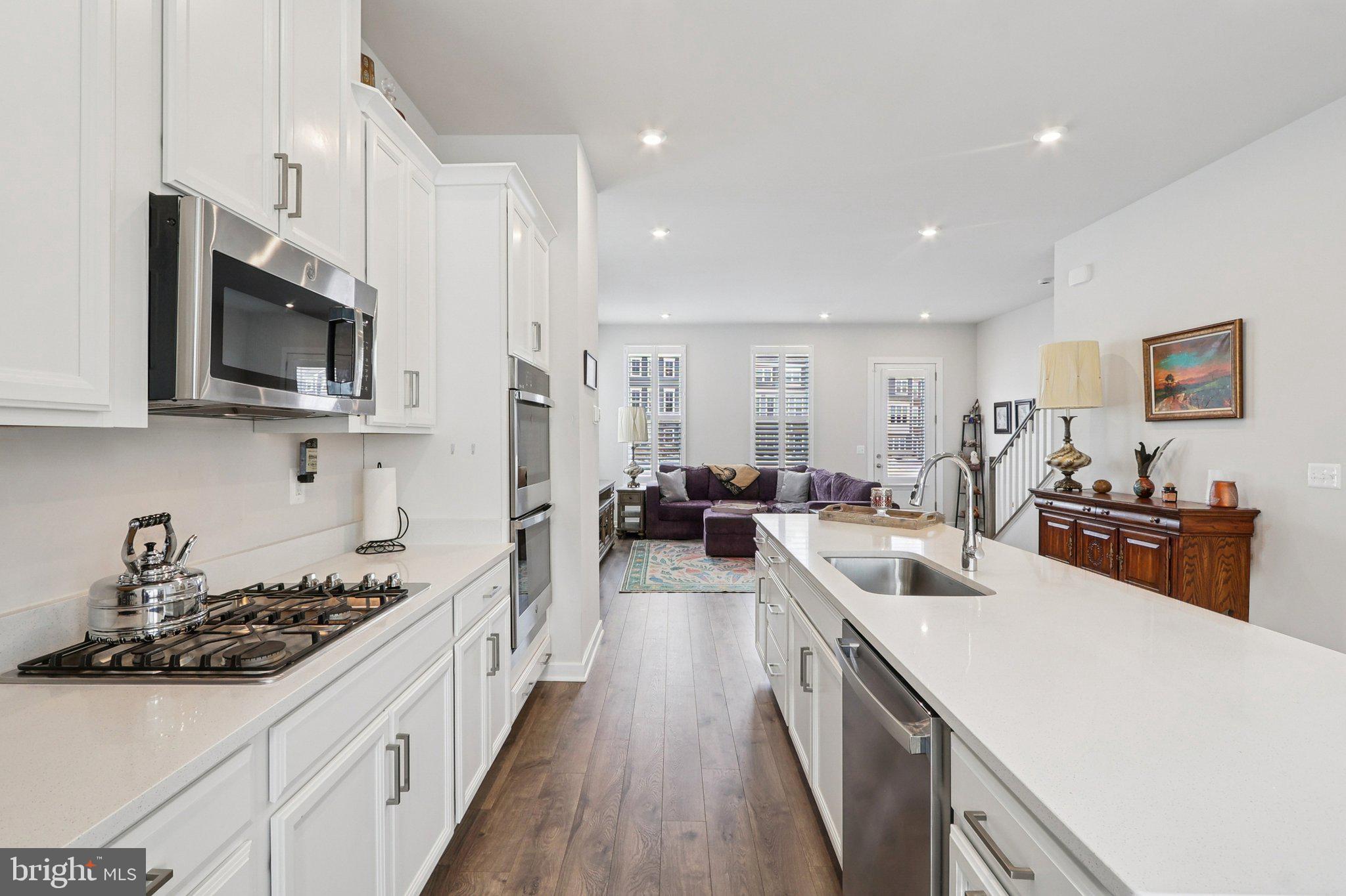 POTOMAC SHORES - Residential