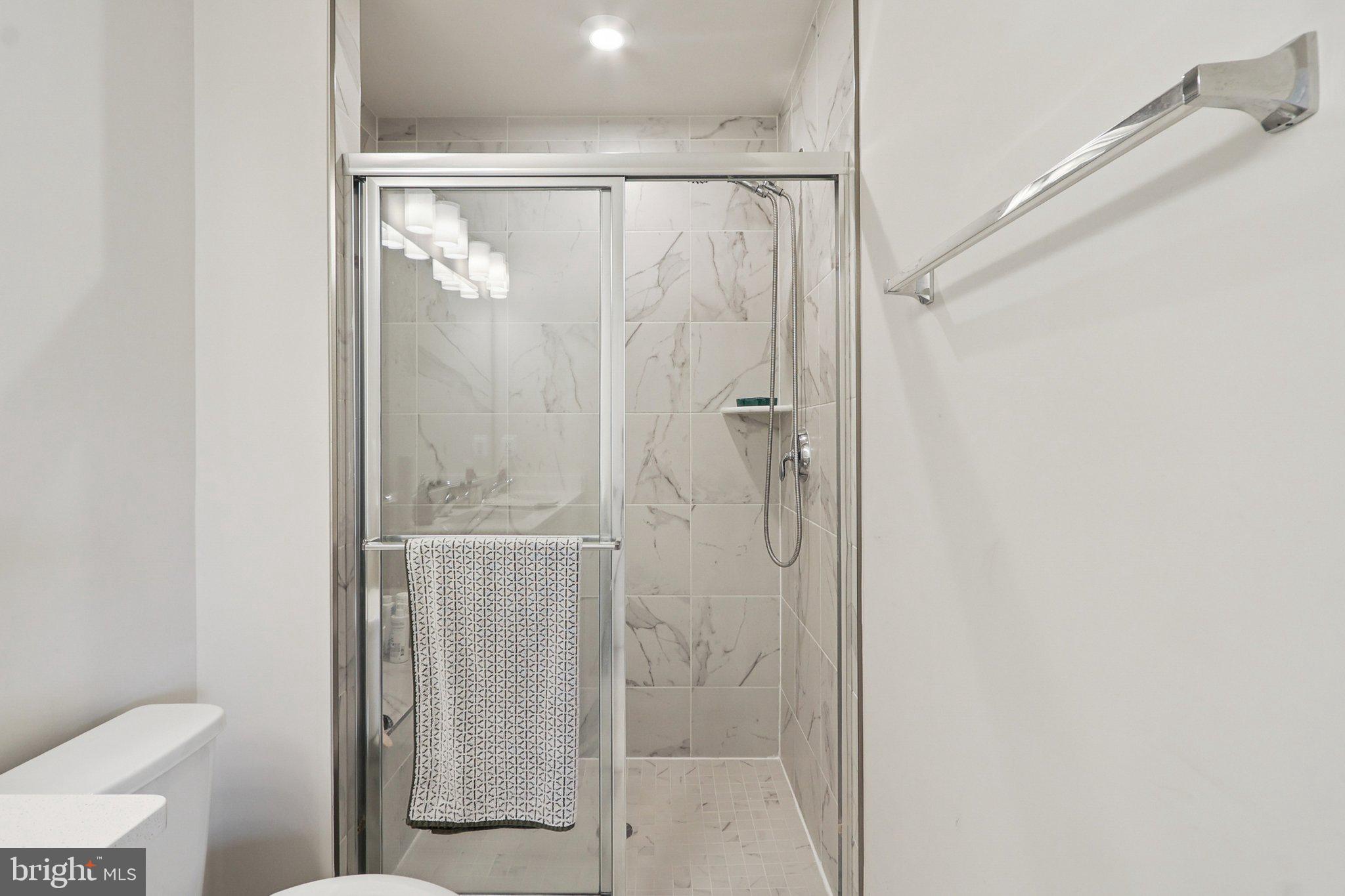 POTOMAC SHORES - Residential