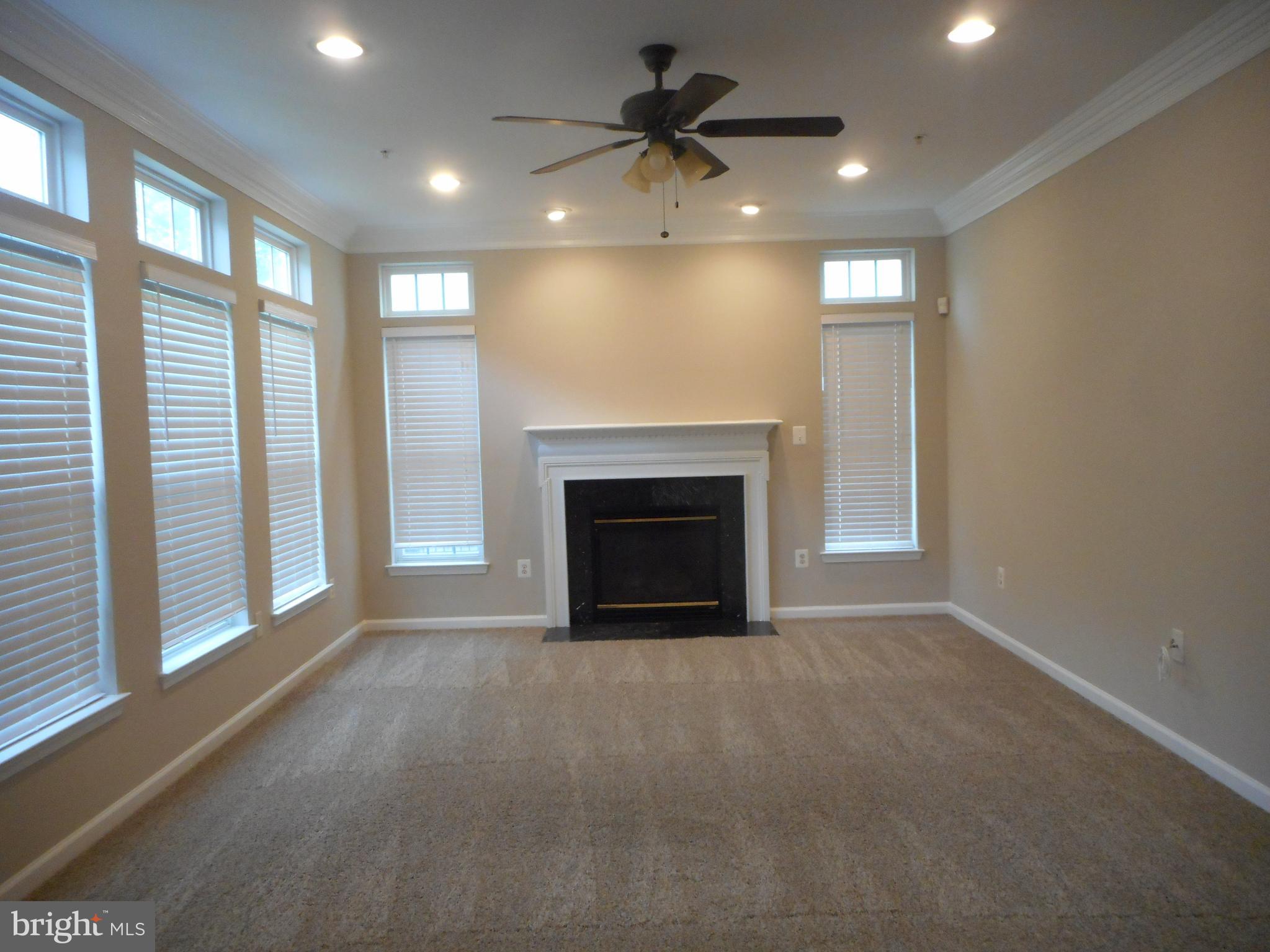 HAMPTON SUB-PLAT 1> - Residential