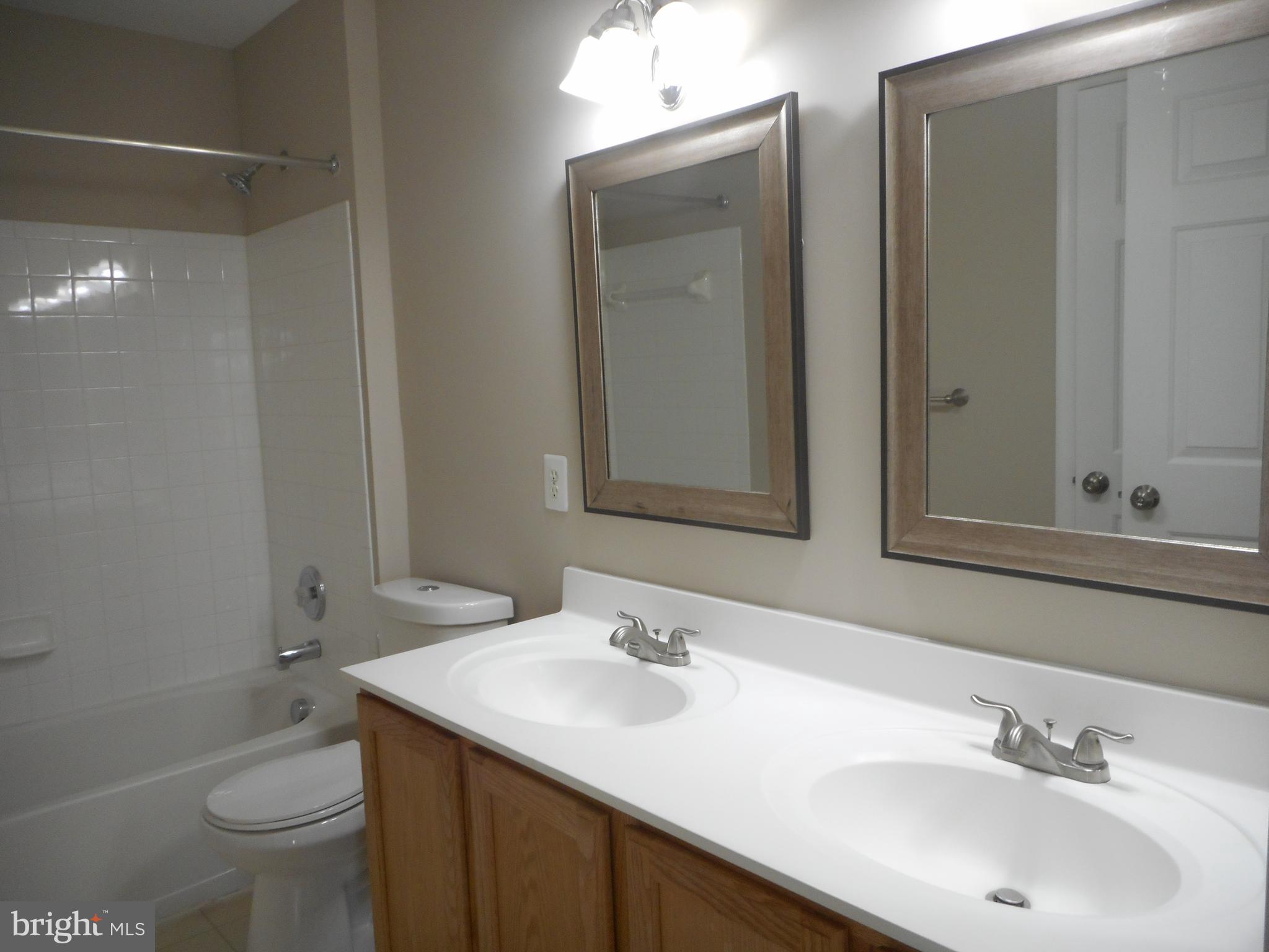 HAMPTON SUB-PLAT 1> - Residential