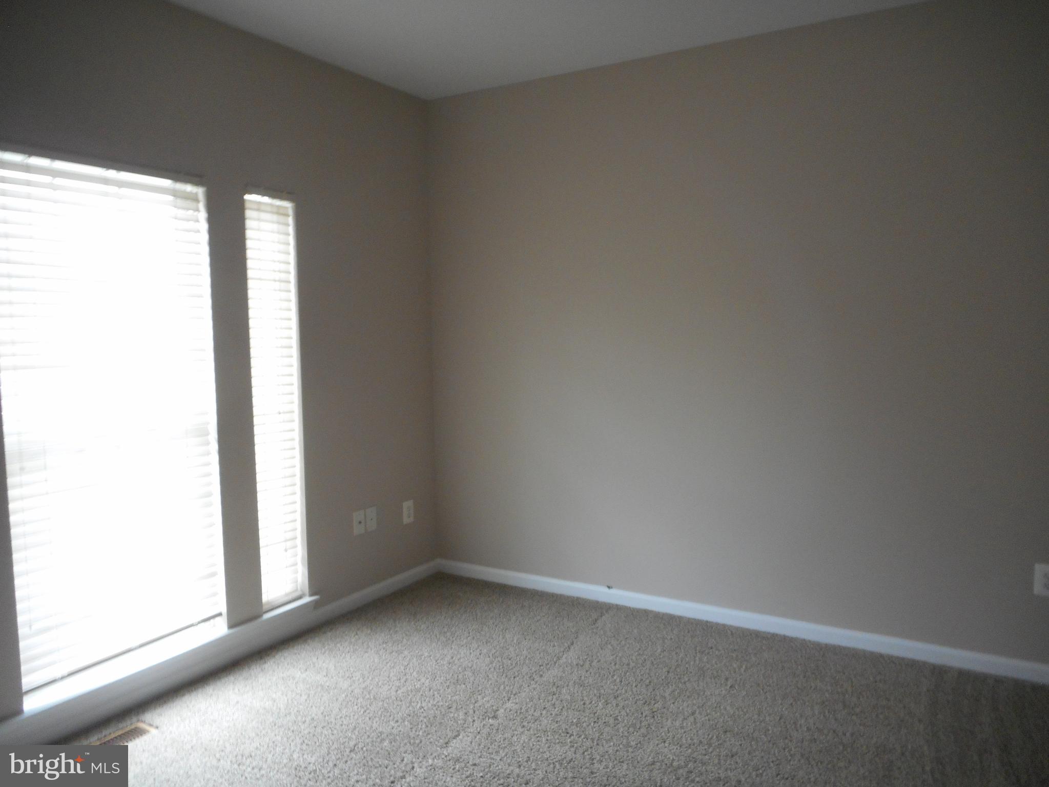 HAMPTON SUB-PLAT 1> - Residential