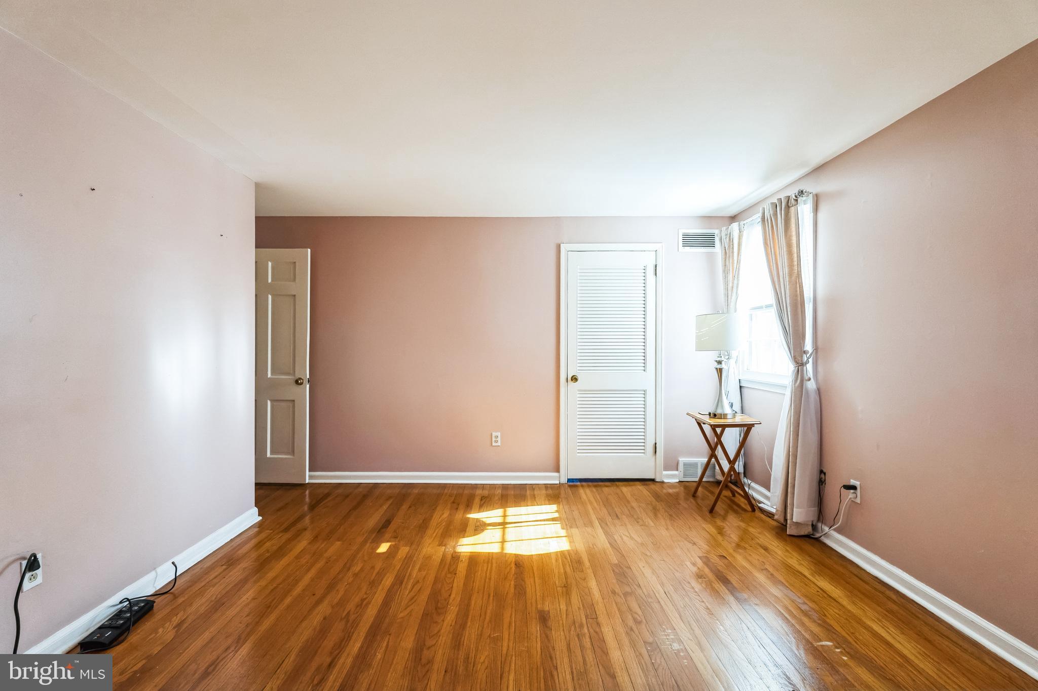 HILLSIDE - Residential