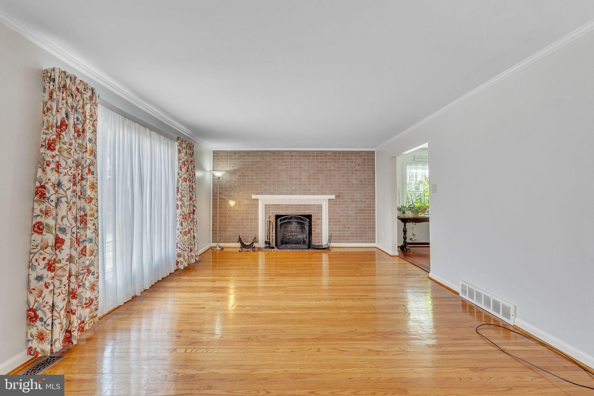 HILLSIDE - Residential