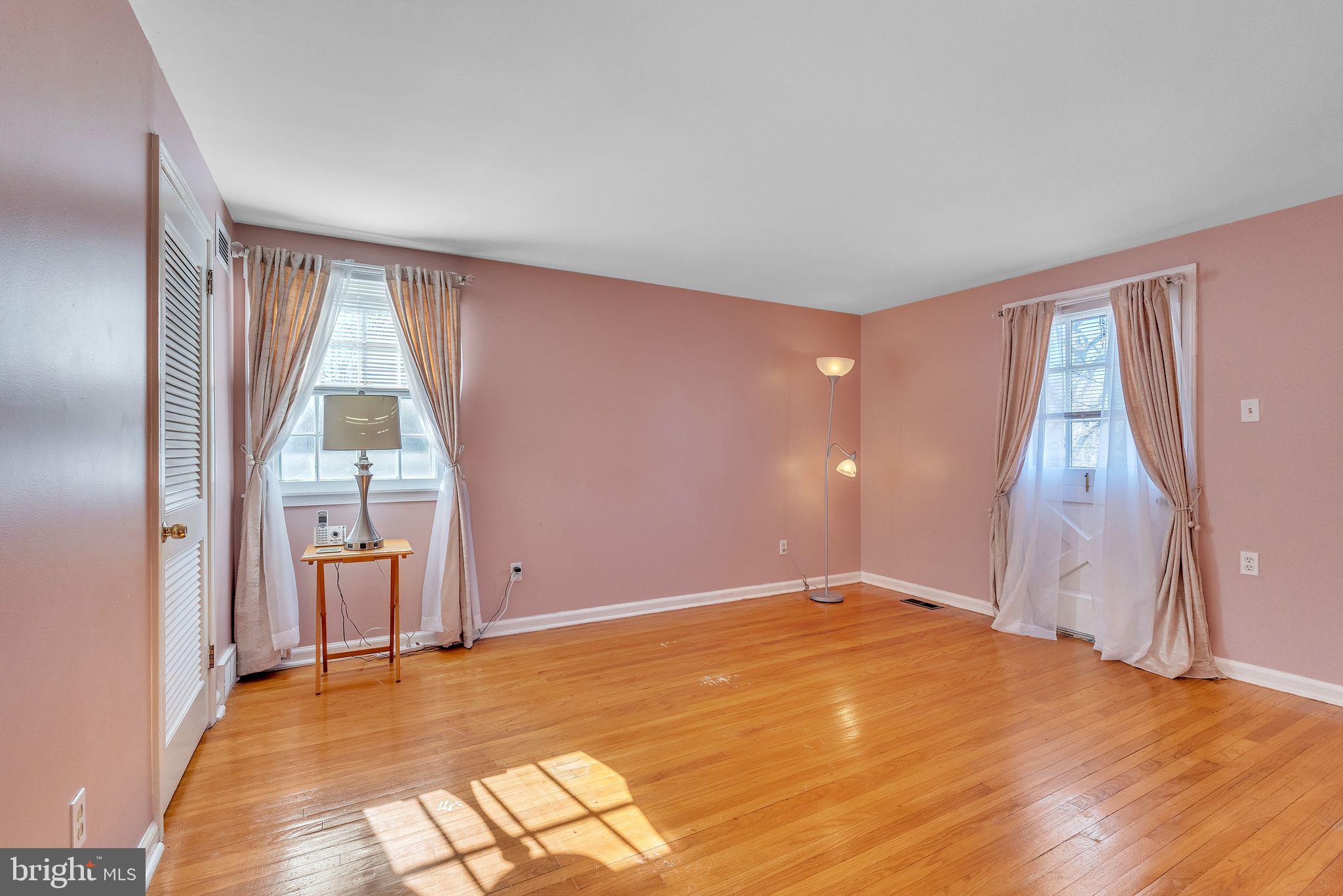 HILLSIDE - Residential