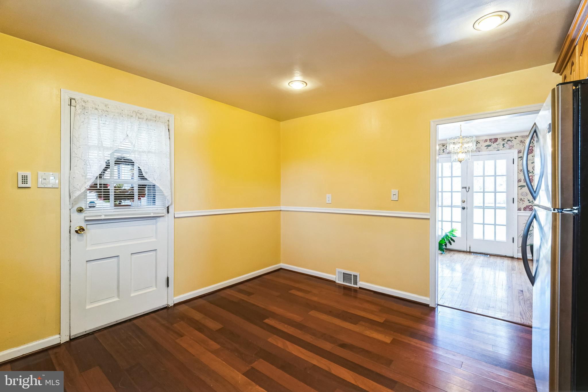 HILLSIDE - Residential