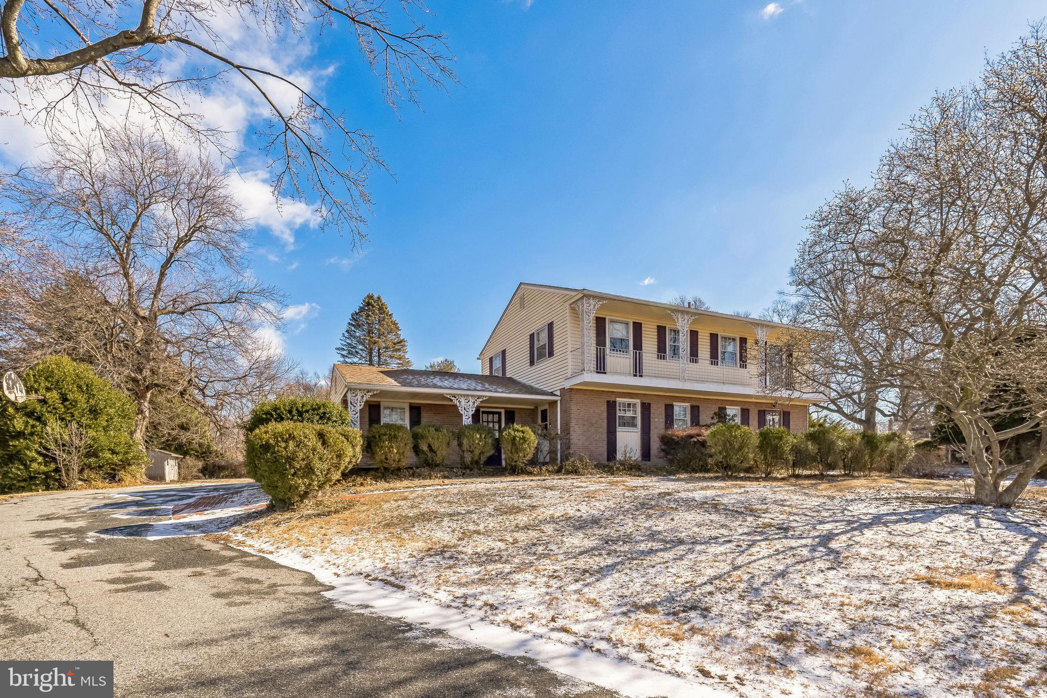 HILLSIDE - Residential