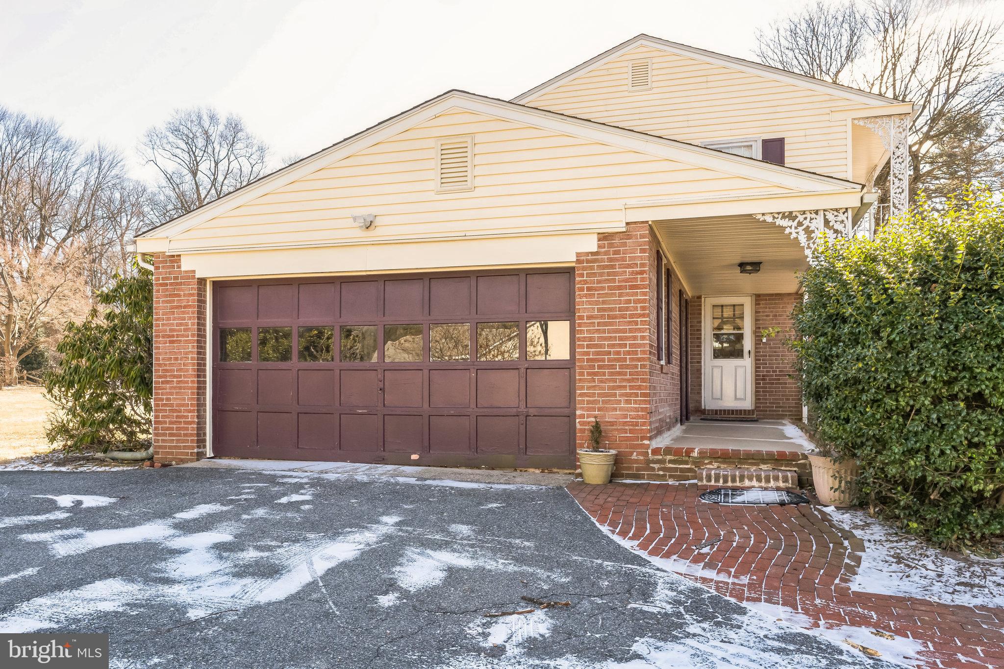 HILLSIDE - Residential