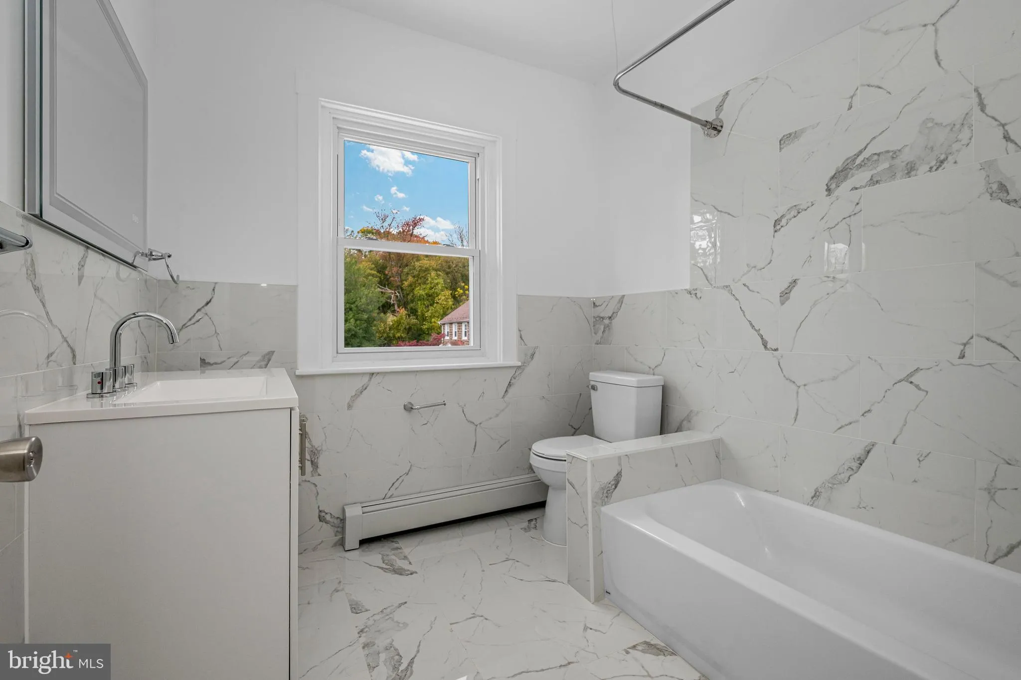 Reading, Pennsylvania 19601, United States, 3 Bedrooms Bedrooms, ,2 BathroomsBathrooms,Residential,Active,237870