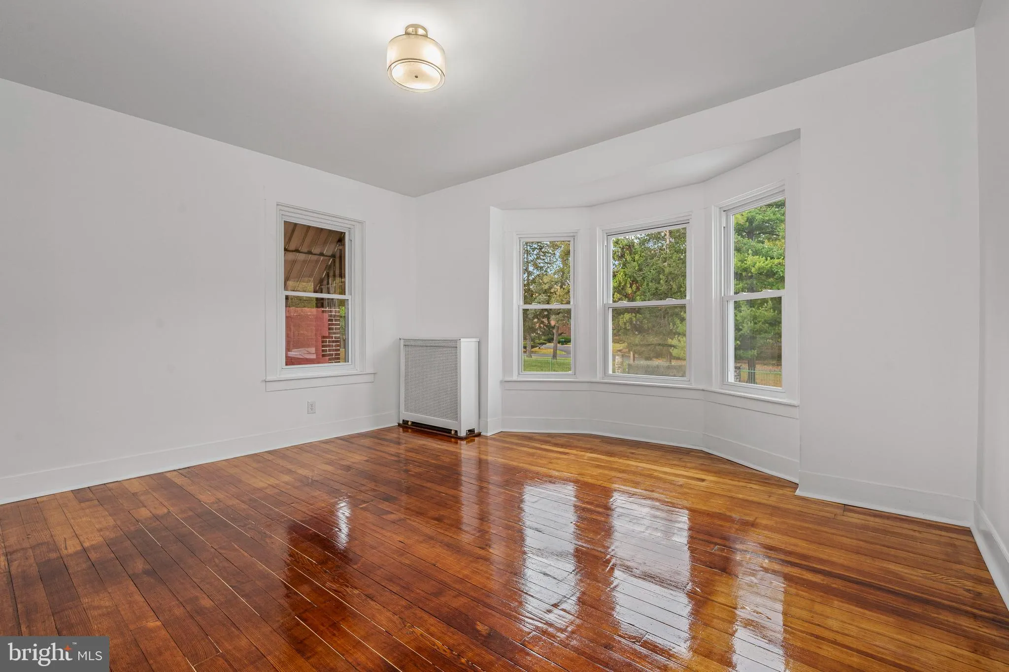 Reading, Pennsylvania 19601, United States, 3 Bedrooms Bedrooms, ,2 BathroomsBathrooms,Residential,Active,237870