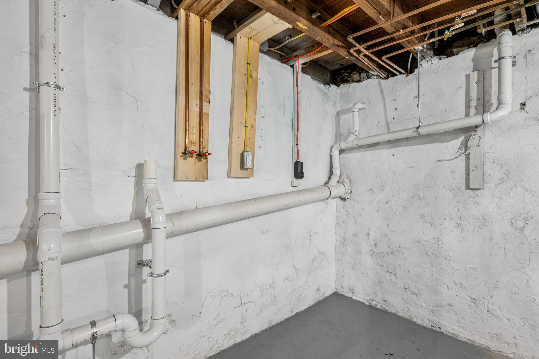 Reading, Pennsylvania 19601, United States, 3 Bedrooms Bedrooms, ,2 BathroomsBathrooms,Residential,Active,237870