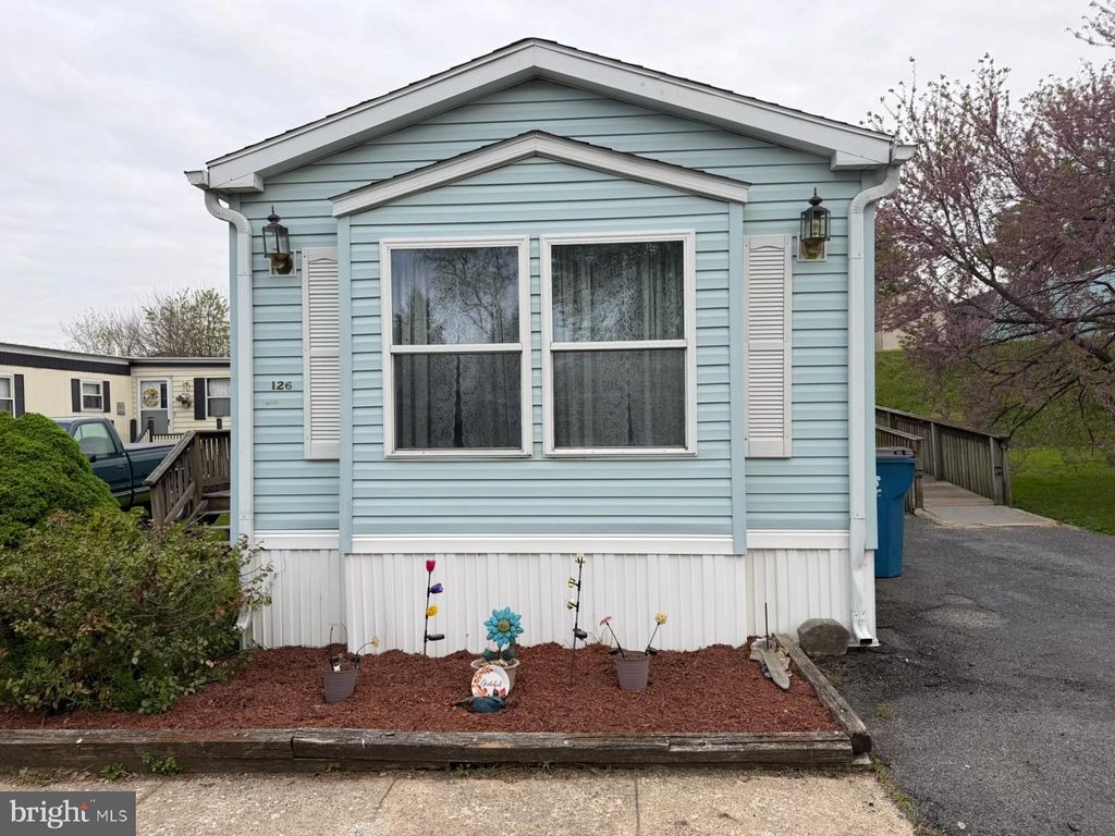 Photo of 126 Ridgewood Manor, MANHEIM, PA 17545 (MLS # PALA2086996)