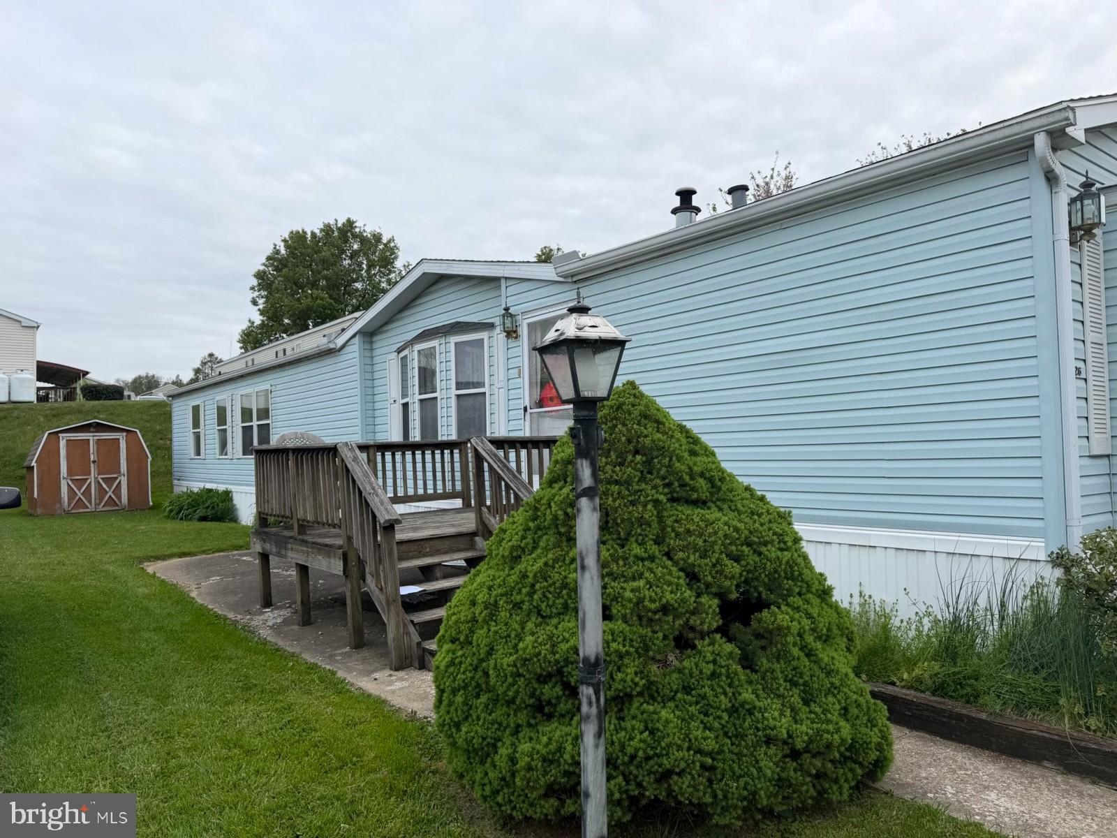 126 RIDGEWOOD MANOR