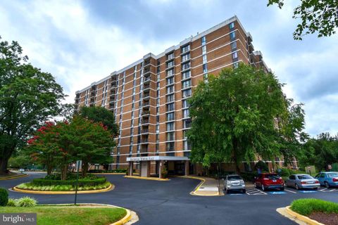 Property photo of 2311 Pimmit Drive 105, Falls Church, VA 22043