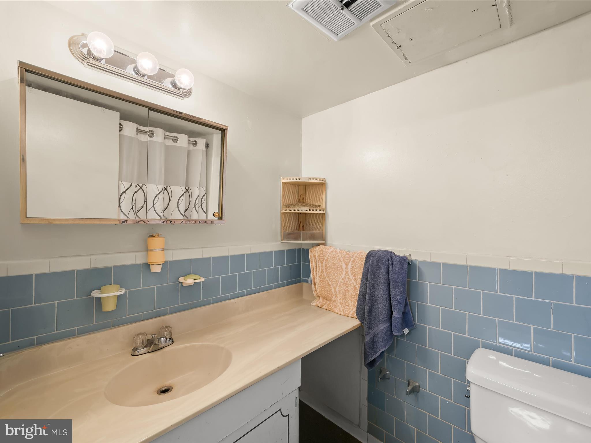 BEDFORD TOWNE CONDO - Residential