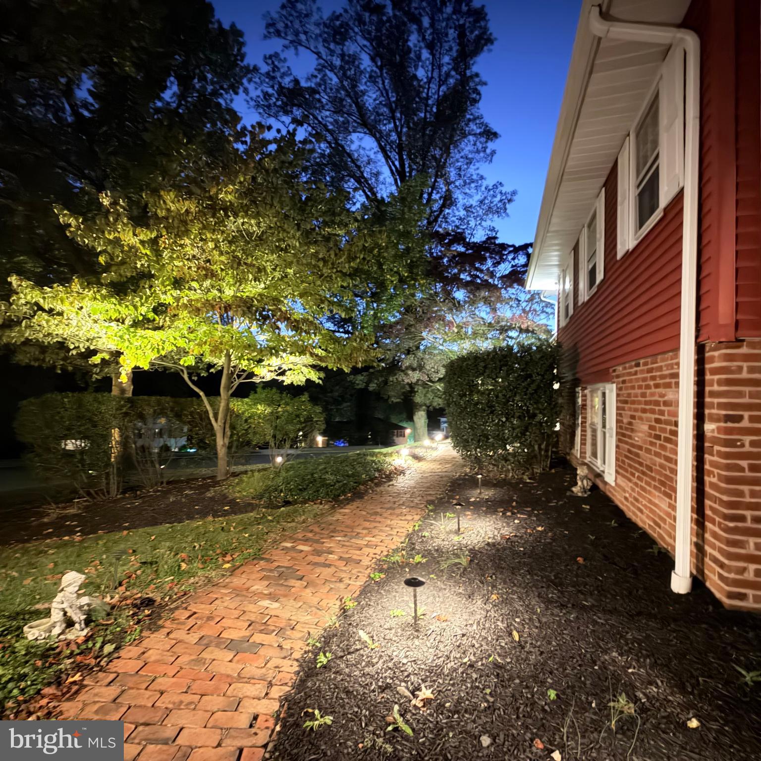 MEADOW BROOK - Residential Lease