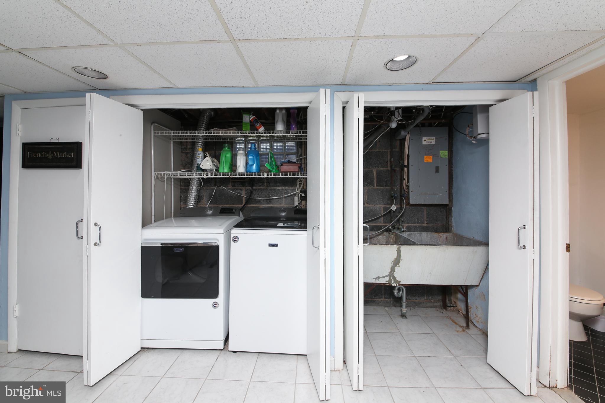 MEADOW BROOK - Residential Lease