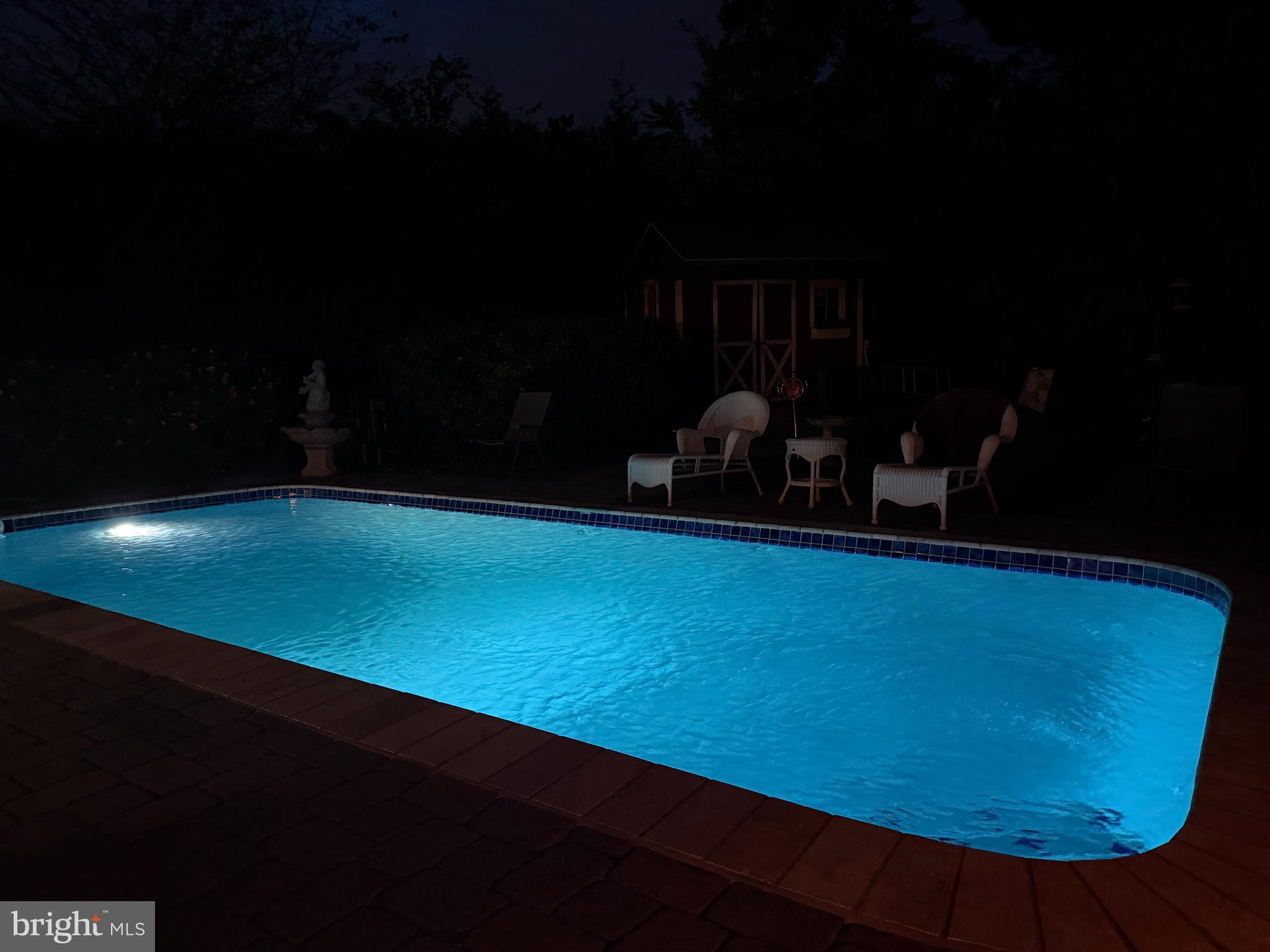 MEADOW BROOK - Residential Lease