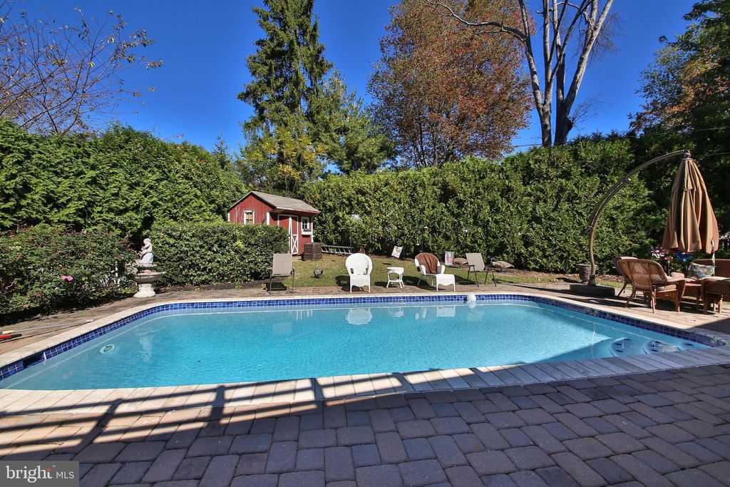 Photo of 1806 Jody Road, MEADOWBROOK, PA 19046 (MLS # PAMC2157516)