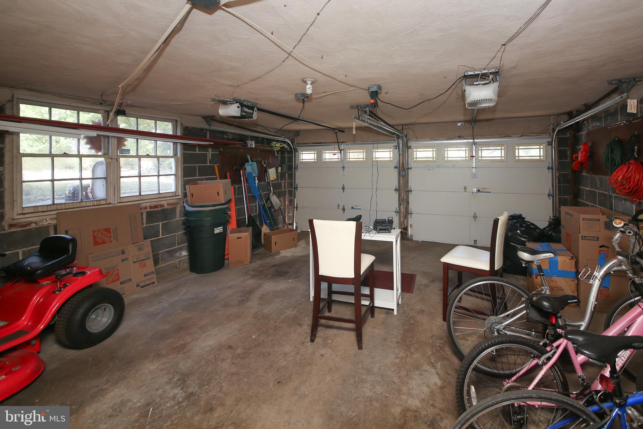 MEADOW BROOK - Residential Lease