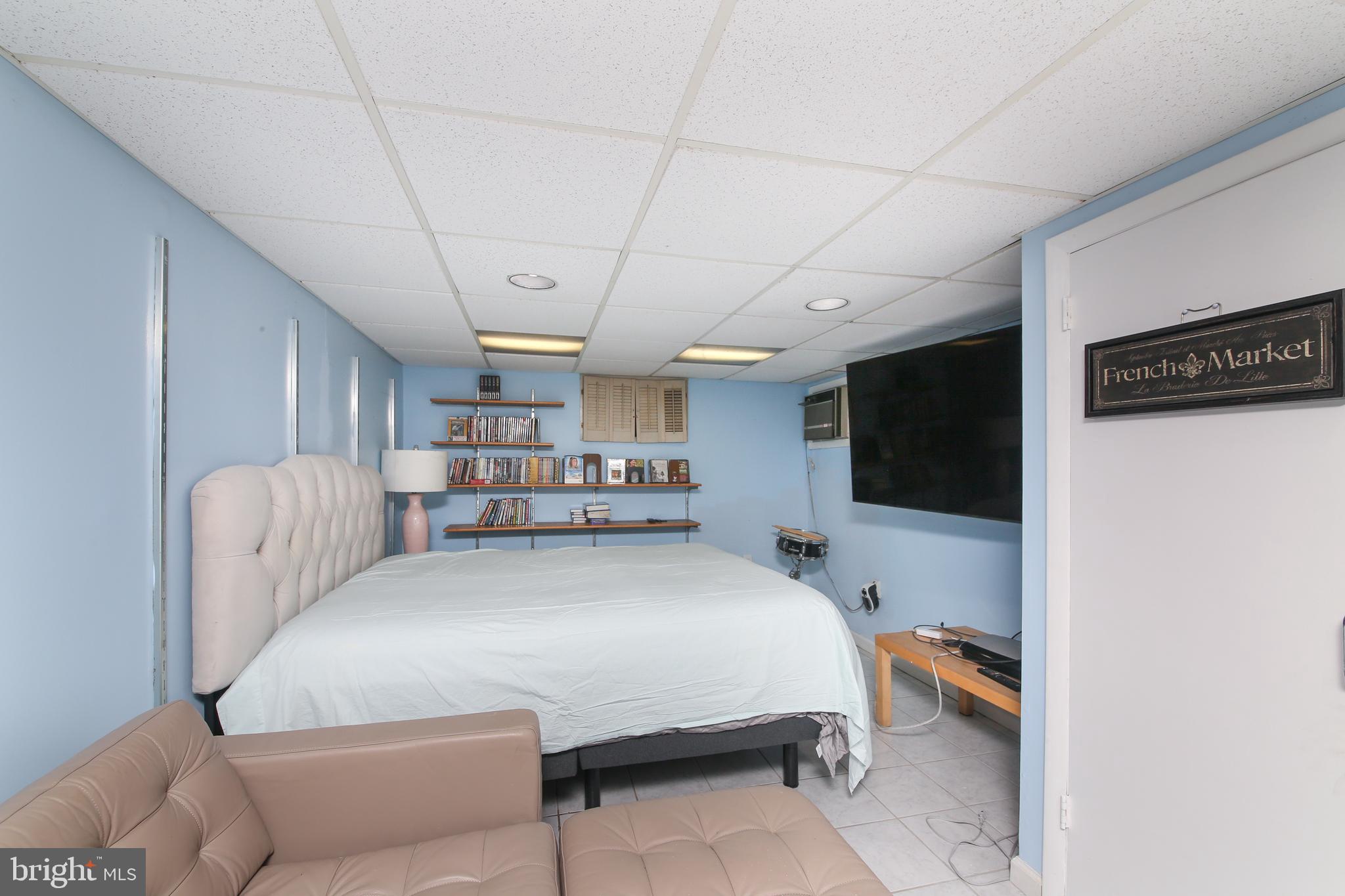 MEADOW BROOK - Residential Lease