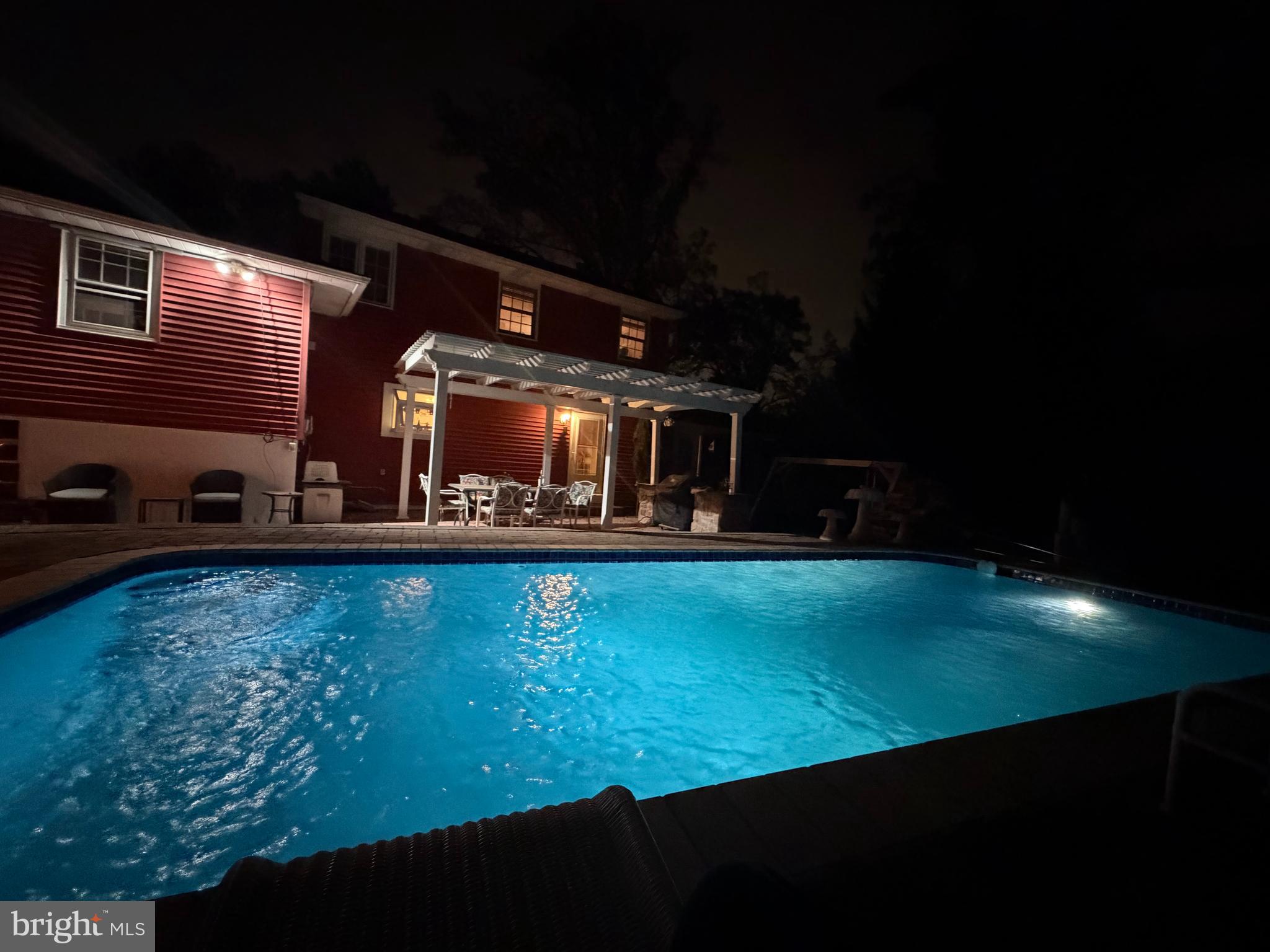 MEADOW BROOK - Residential Lease