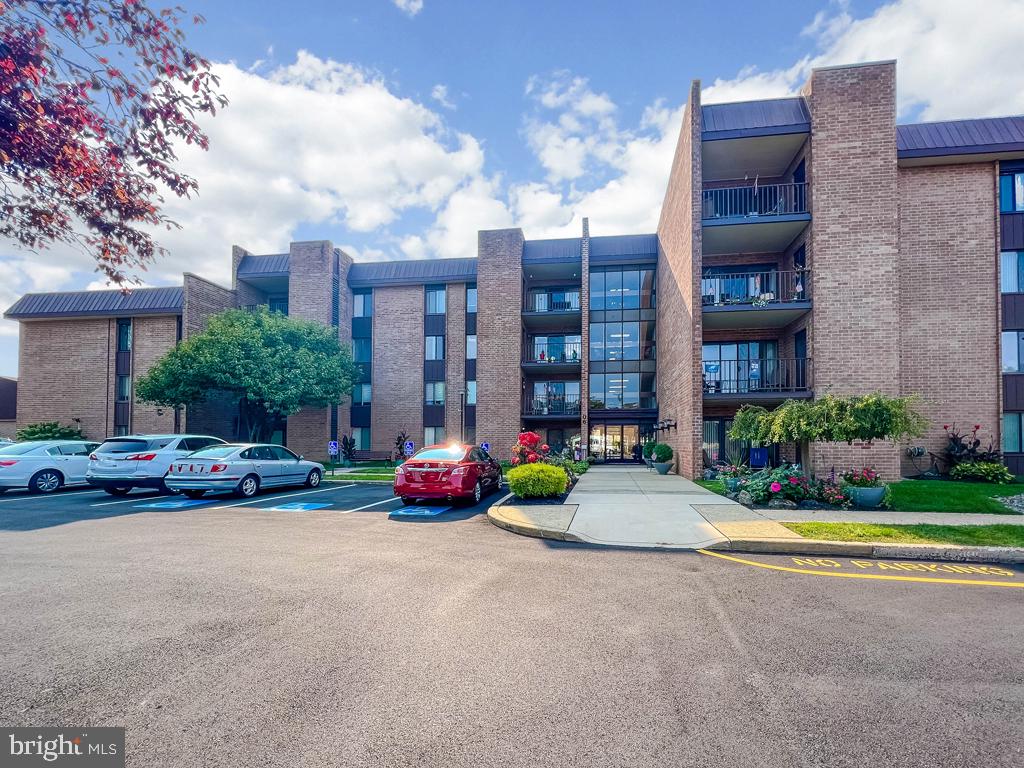 6311 DELAIRE LANDING ROAD 00 311