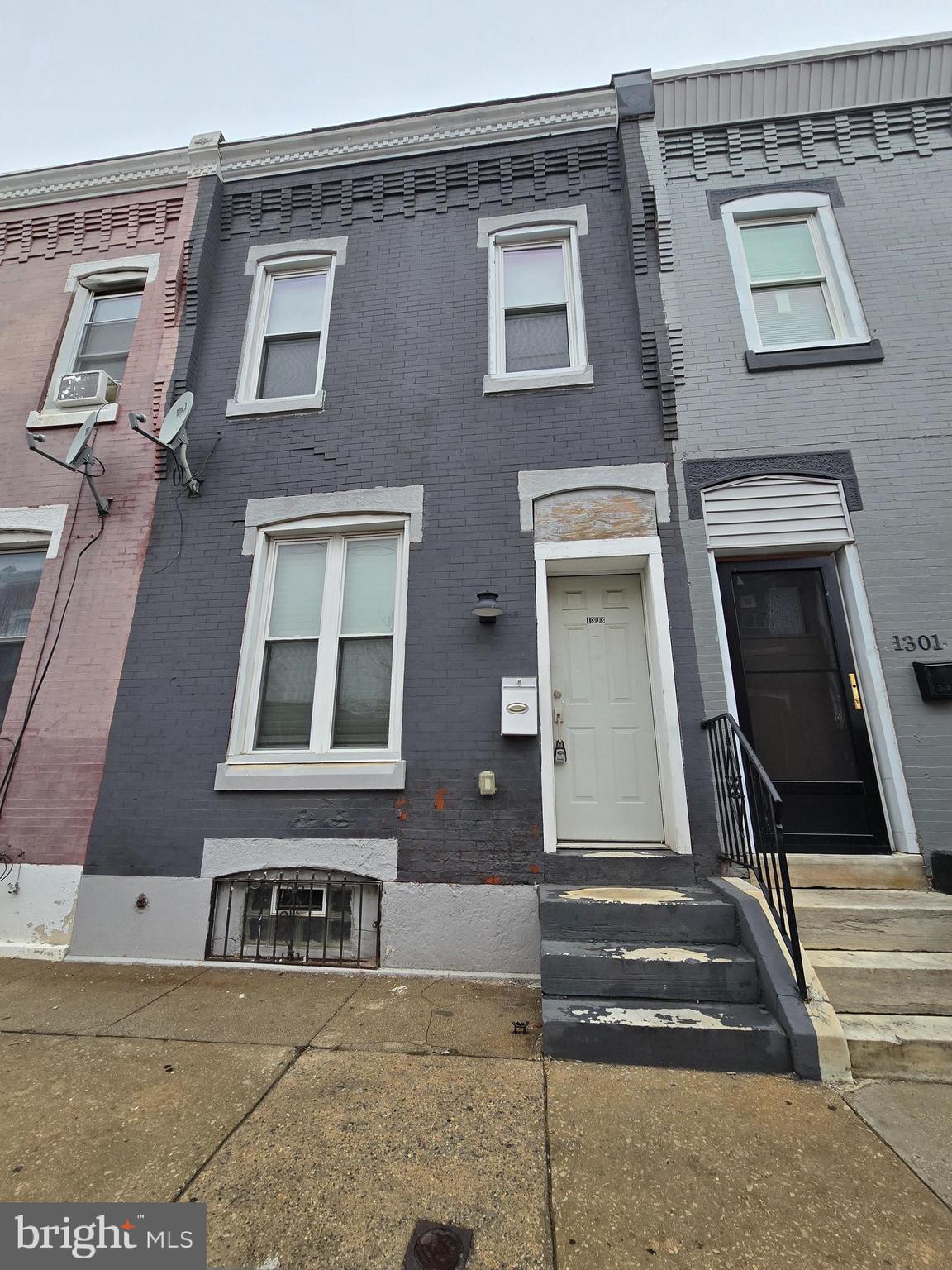 Calling all investors and Savvy portfolio owners. This 3 bedroom 1 bath interior row home in North Philly is priced right!! Property sold as is with no interior access currently. Occupants are non paying tenants and will need to be handled by new owner. Please speak to your local agent for details. This is cash deal only!