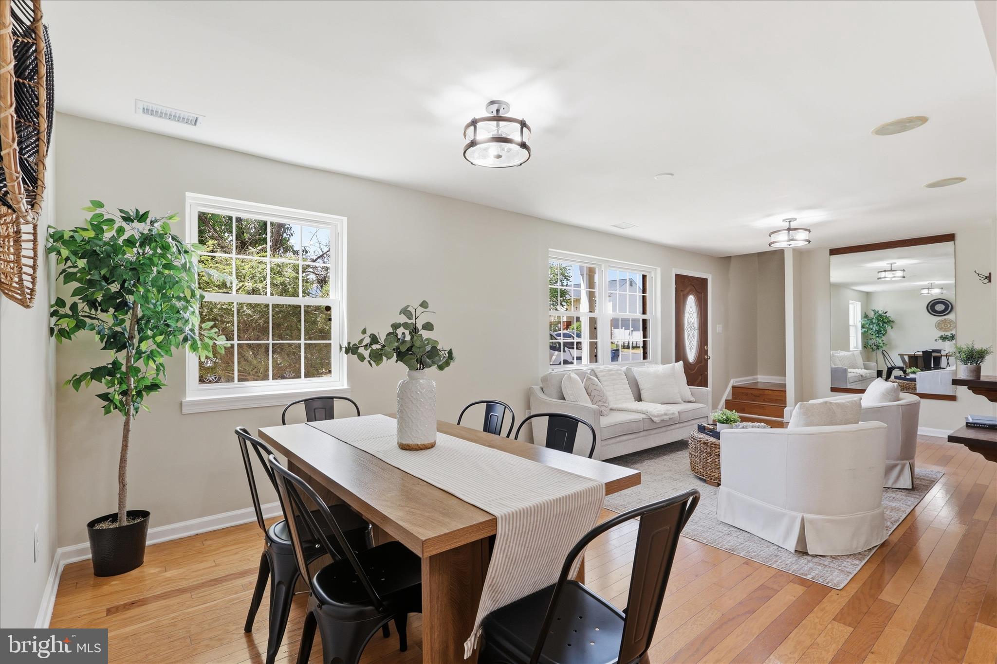 BEVERLY PARK - Residential