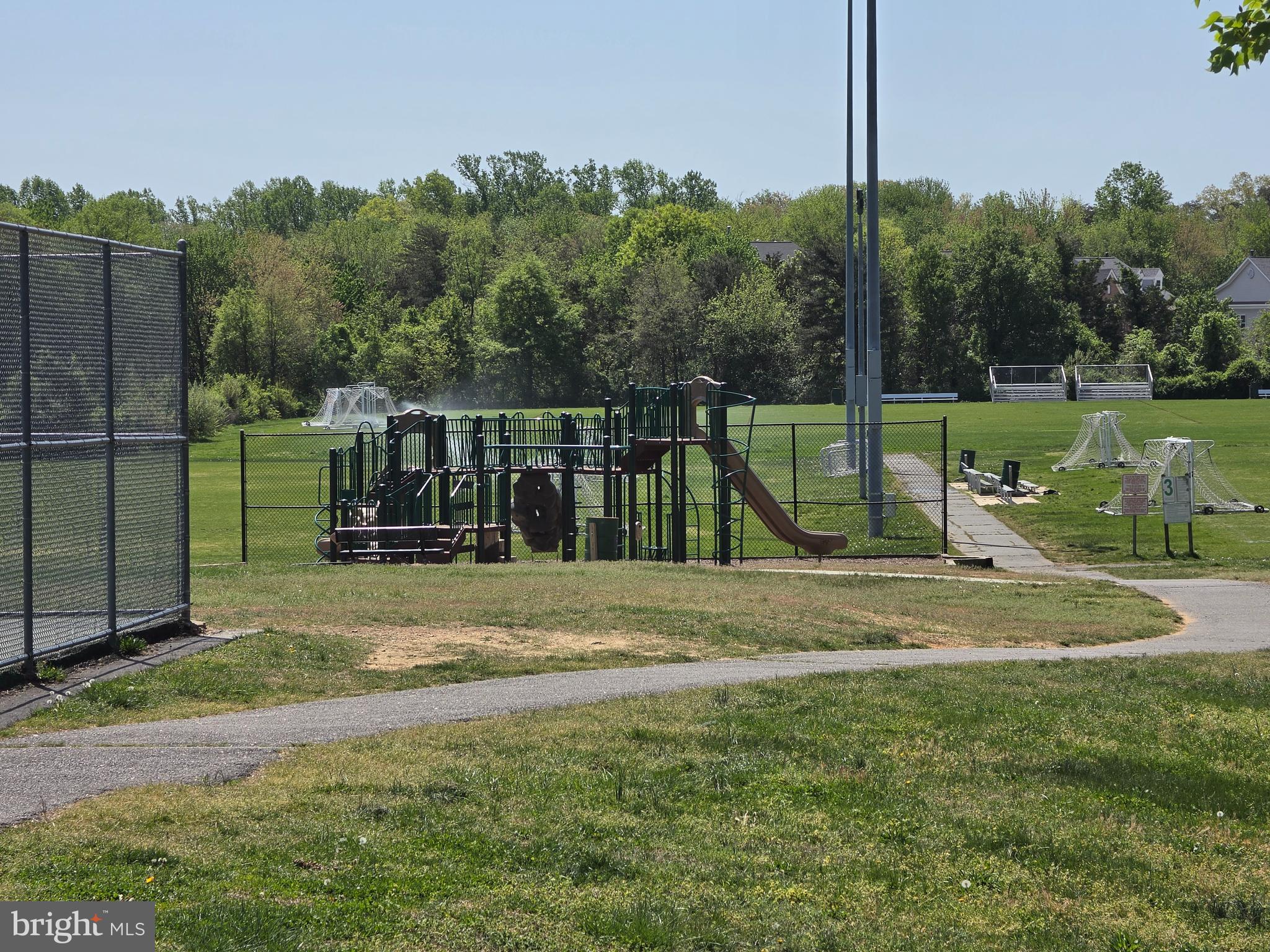 BEVERLY PARK - Residential