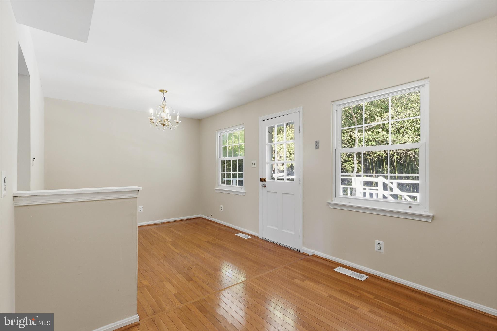 BEVERLY PARK - Residential