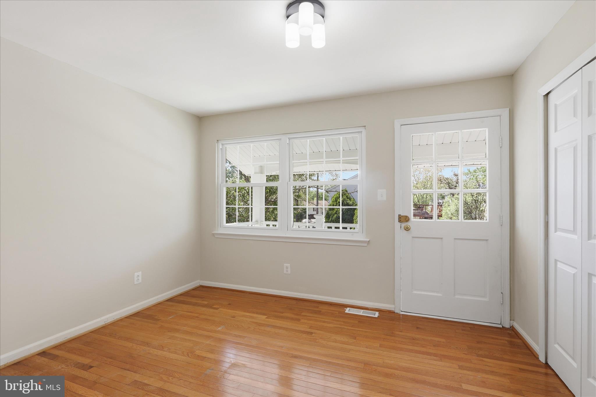 BEVERLY PARK - Residential