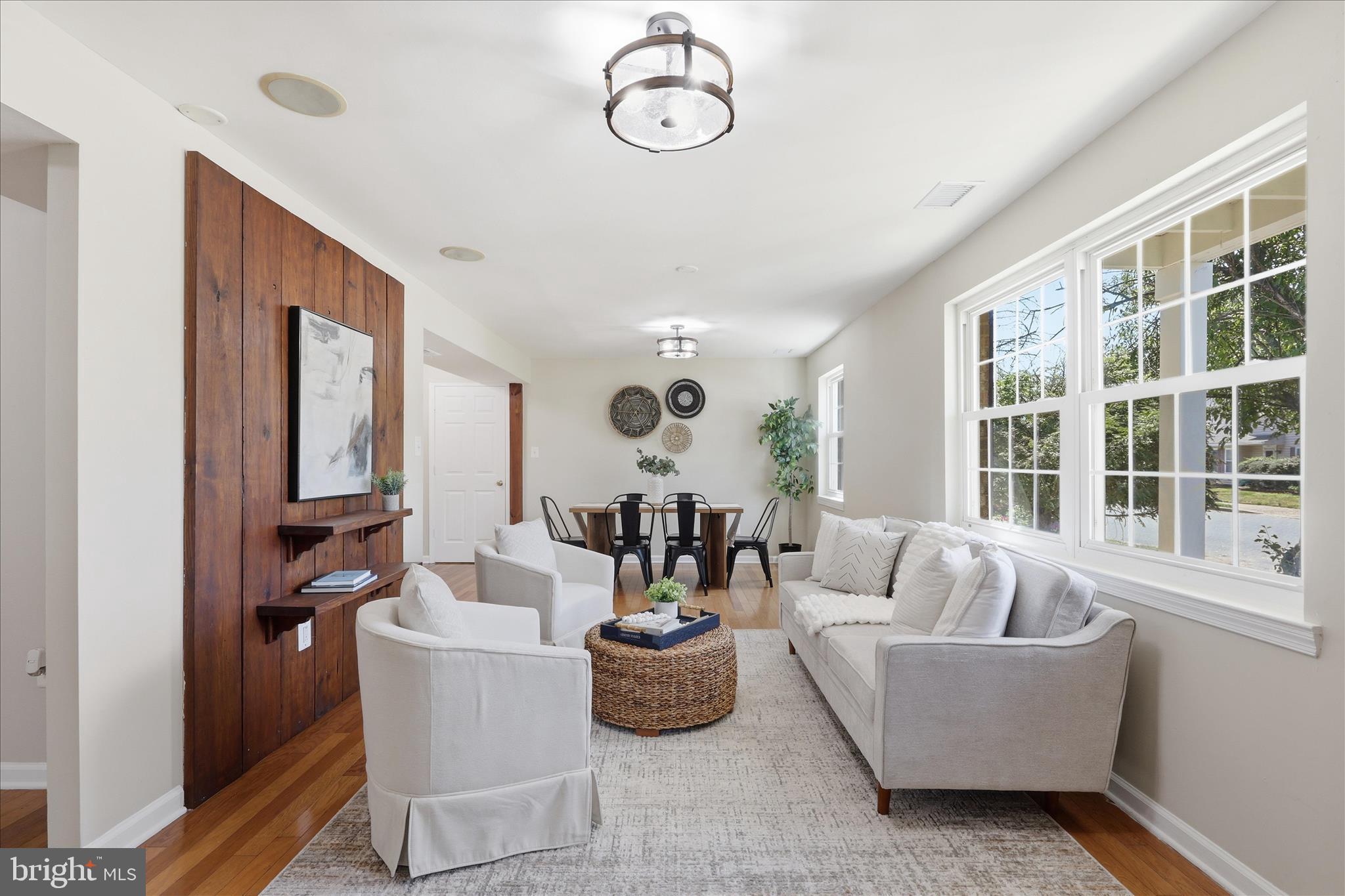 BEVERLY PARK - Residential