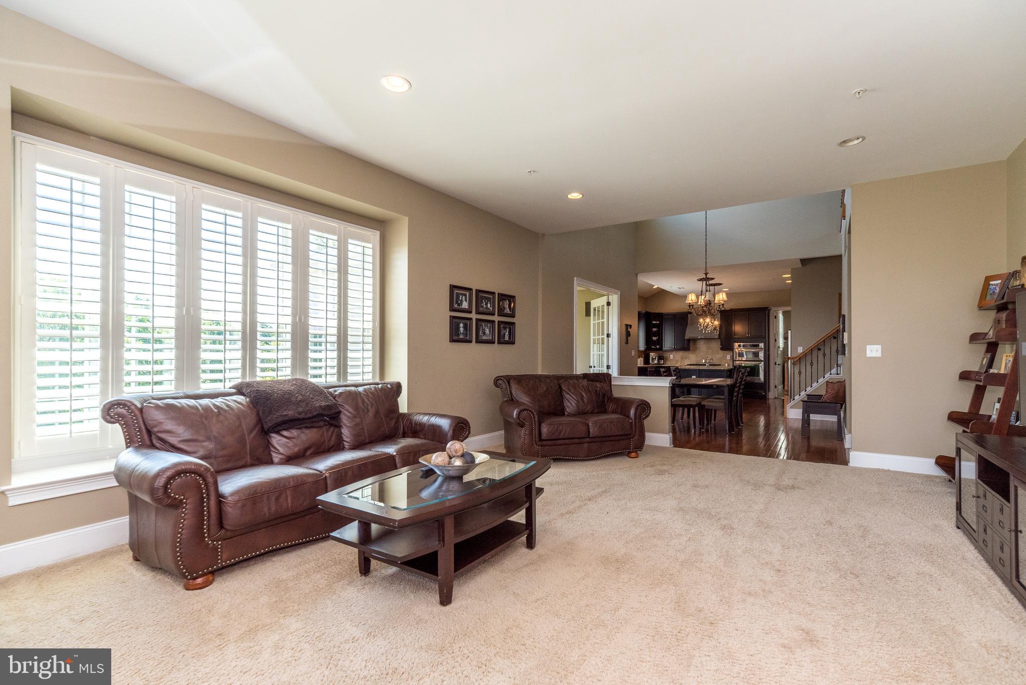 CHAPMANS CORNER - Residential