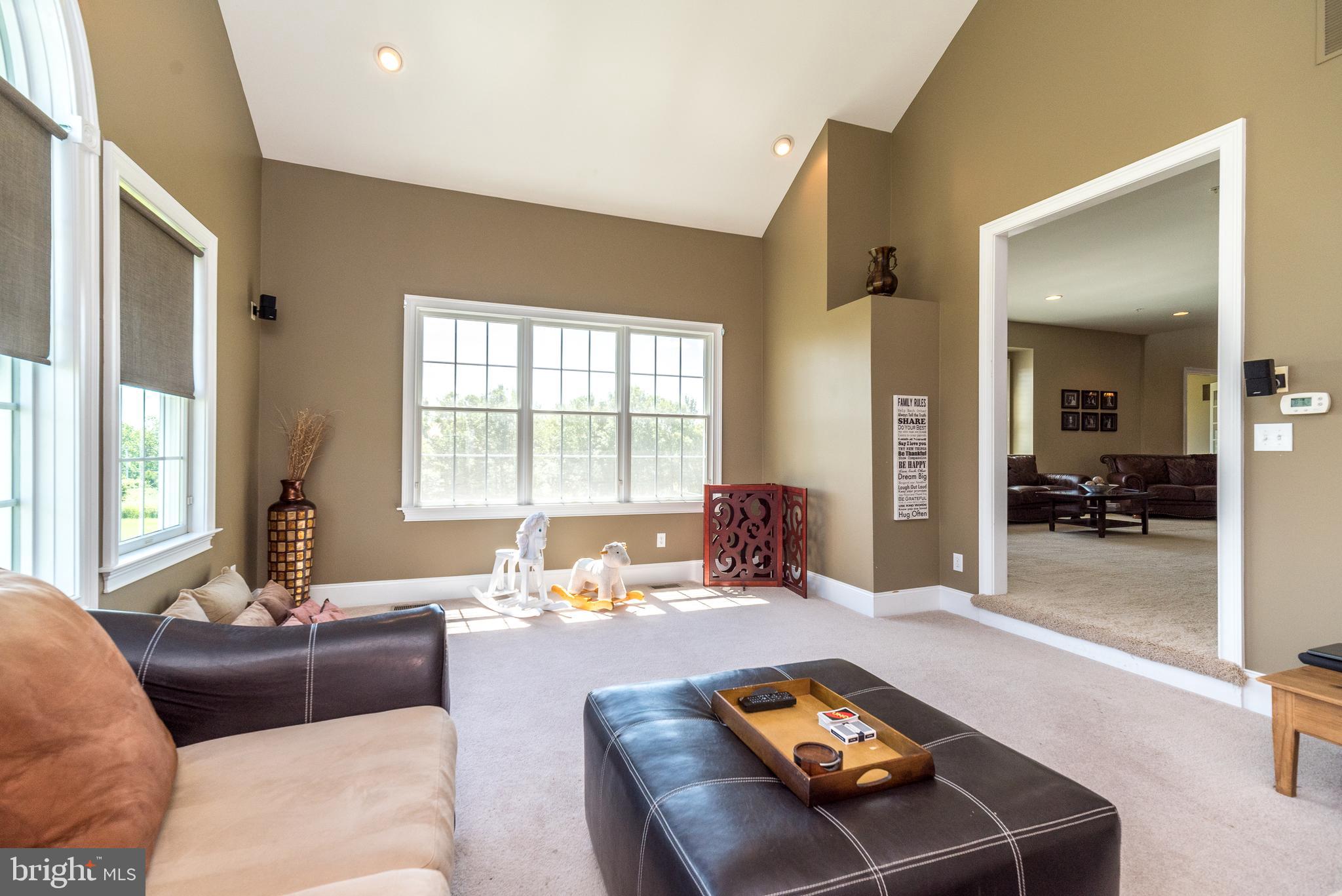 CHAPMANS CORNER - Residential