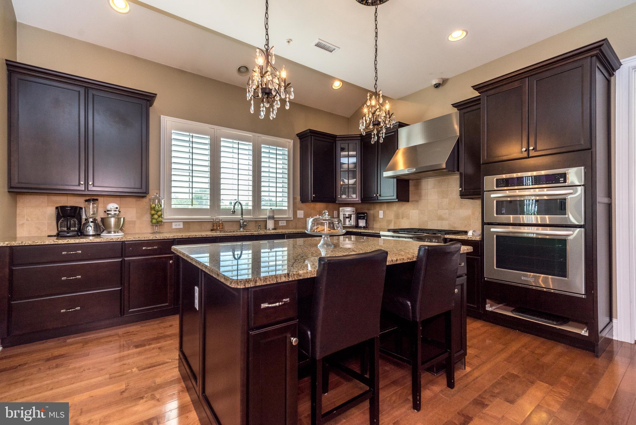 CHAPMANS CORNER - Residential