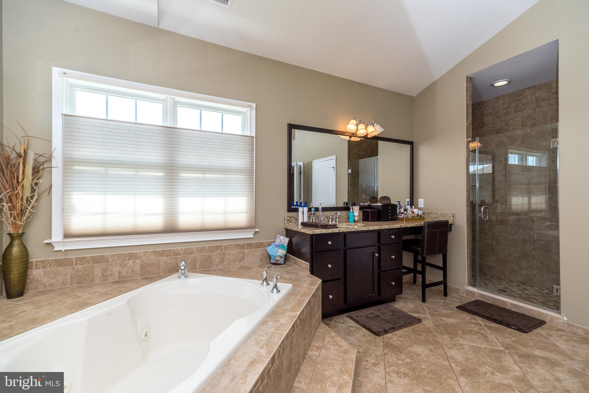 CHAPMANS CORNER - Residential